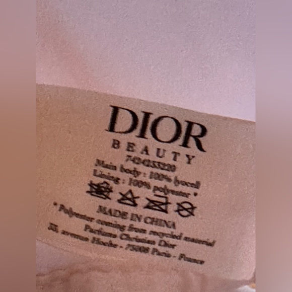DIOR!! Cream and Twill Drawstring Pouch for Makeup or storage Bag - Picture 8 of 11